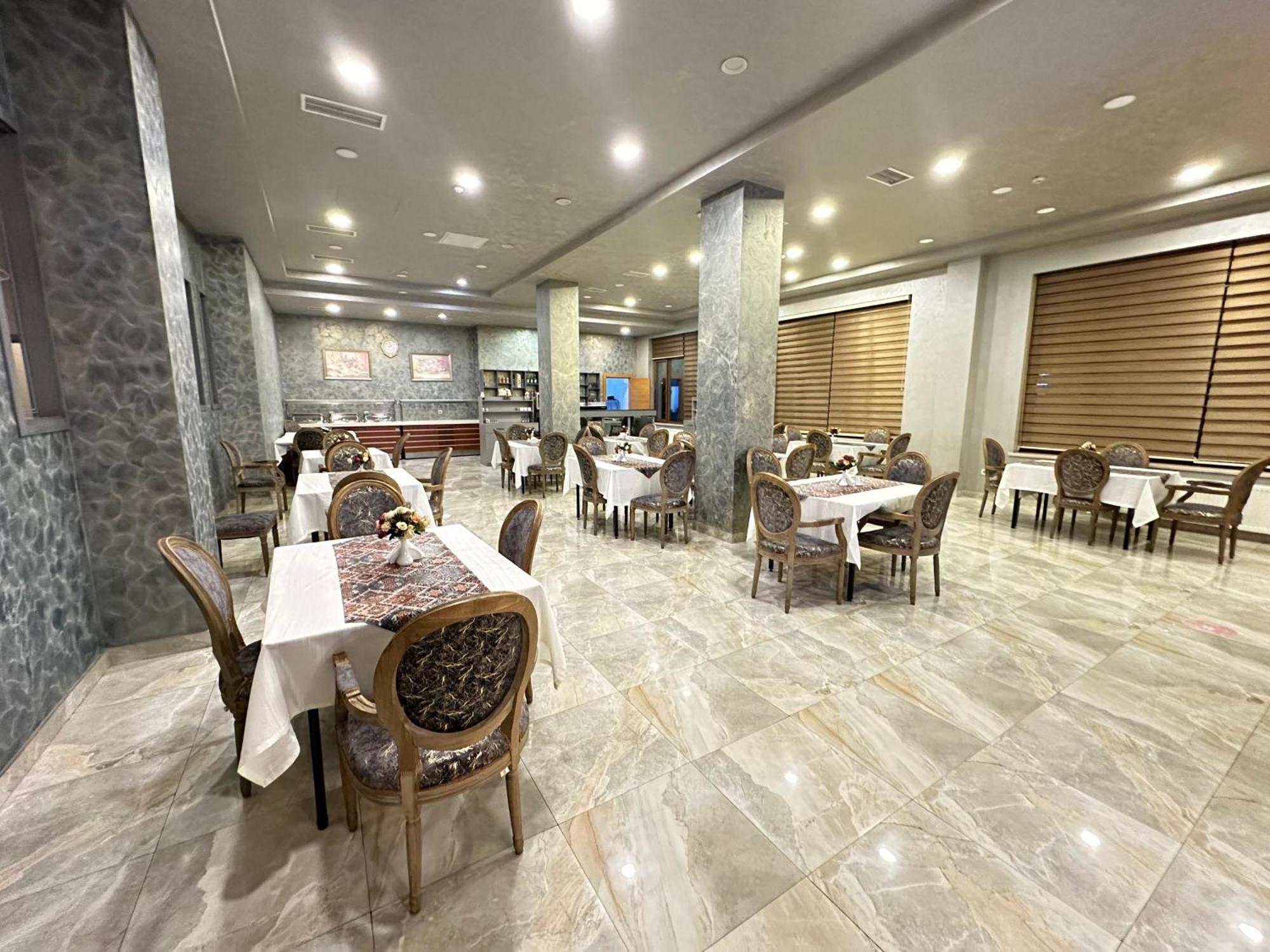 Gm City Hotel Baku Exteriör bild