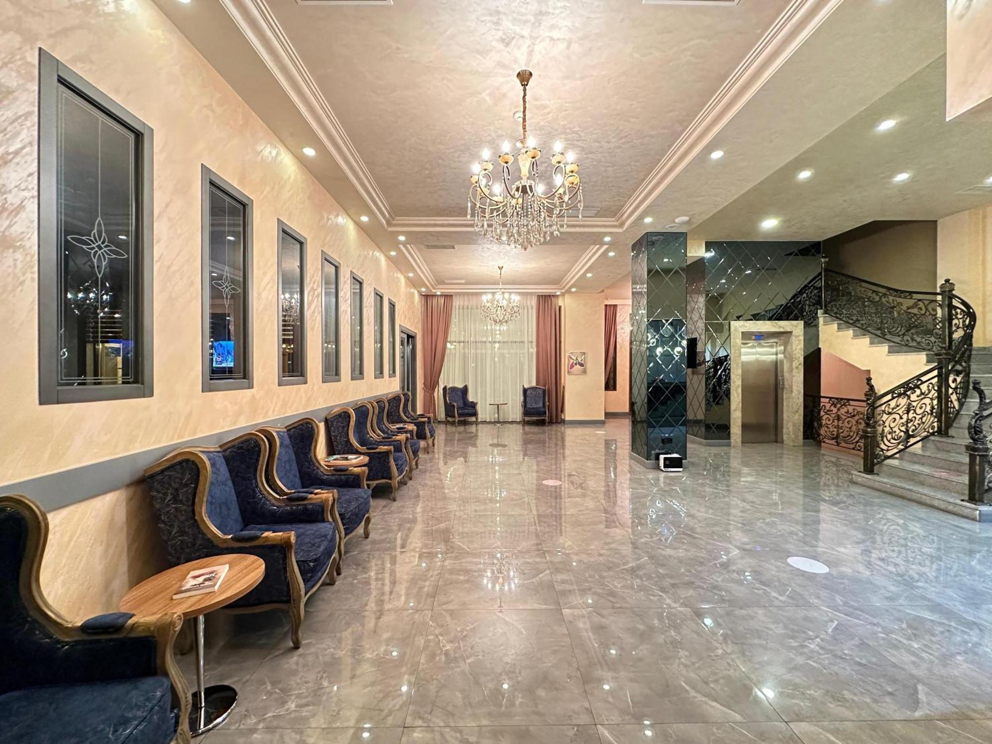 Gm City Hotel Baku Exteriör bild